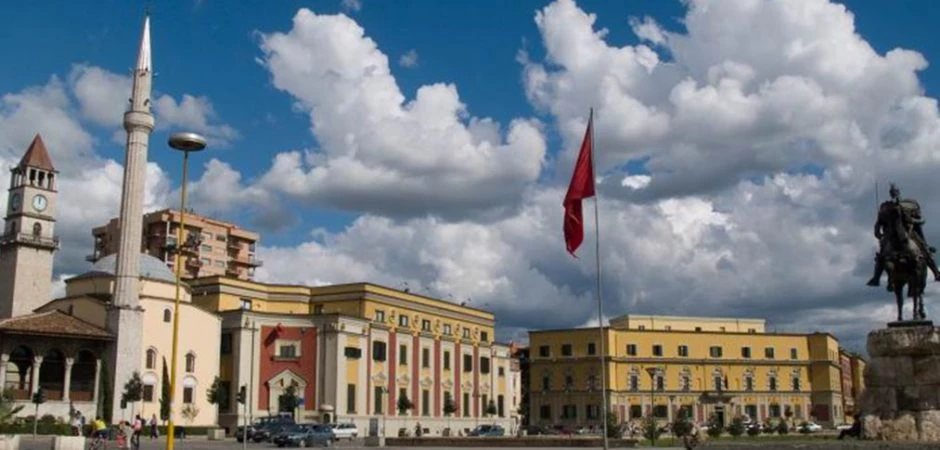 Οι ΗΠΑ στήνουν στο τοίχο την Αλβανία – Την δίνουν στεγνά: Είστε ηγέτιδα χώρα στο ξέπλυμα χρήματος